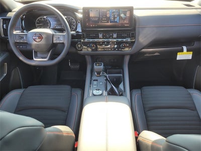 2026 Nissan Pathfinder SV PREMINUM PACKAGE