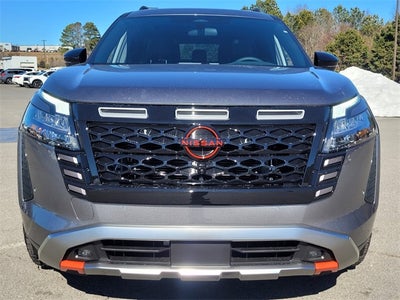 2026 Nissan Pathfinder SV