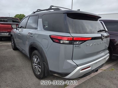 2022 Nissan Pathfinder SL