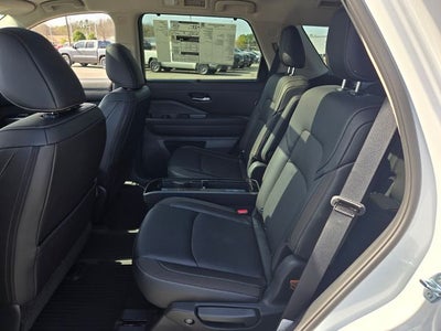 2026 Nissan Pathfinder SL PREMIUM PACKAGE