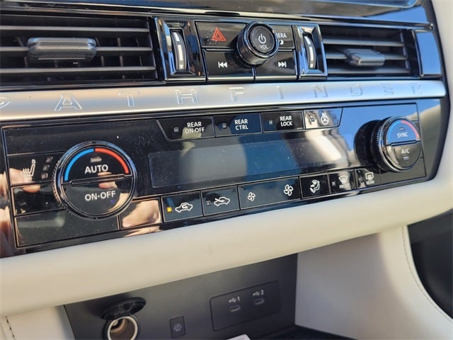 2026 Nissan Pathfinder SL PREMIUM PACKAGE