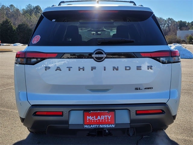 2026 Nissan Pathfinder SL