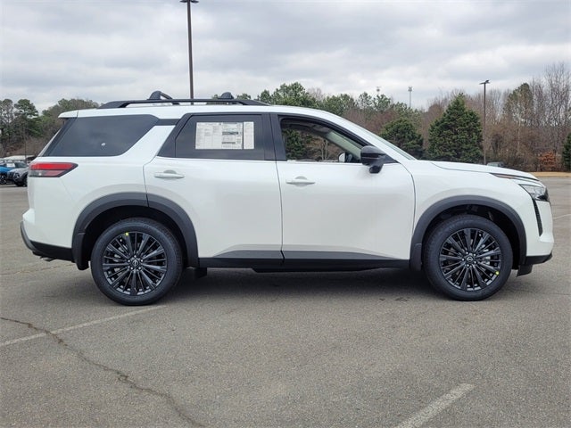 2026 Nissan Pathfinder SL PREMIUM PACKAGE