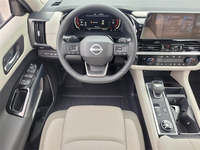 2026 Nissan Pathfinder SL PREMIUM PACKAGE