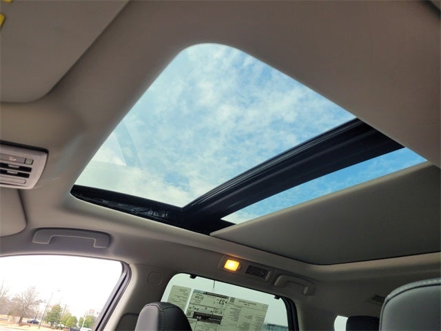 2026 Nissan Pathfinder SL PREMIUM PACKAGE