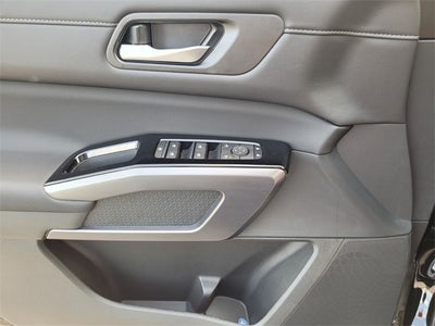 2026 Nissan Pathfinder SL PREMIUM PACKAGE