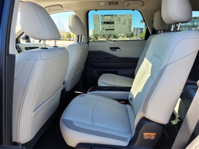 2026 Nissan Pathfinder SL PREMIUM PACKAGE