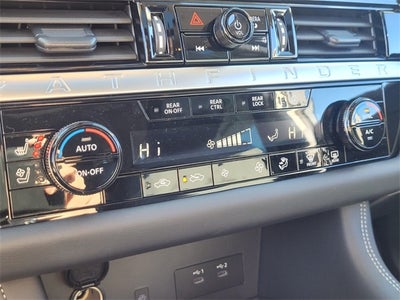 2026 Nissan Pathfinder Platinum