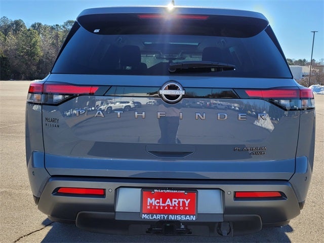 2026 Nissan Pathfinder Platinum