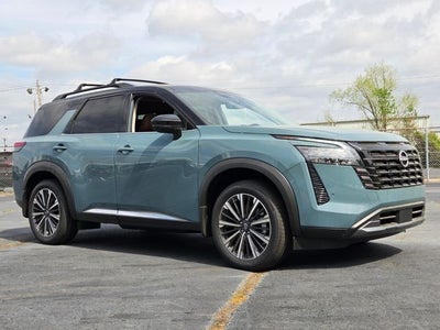 2026 Nissan Pathfinder Platinum