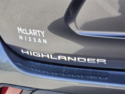 2021 Toyota Highlander LE