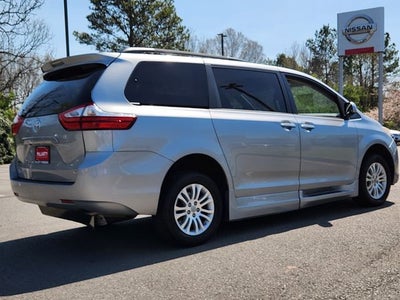 2017 Toyota Sienna L Handicap Lift Handicap Lift