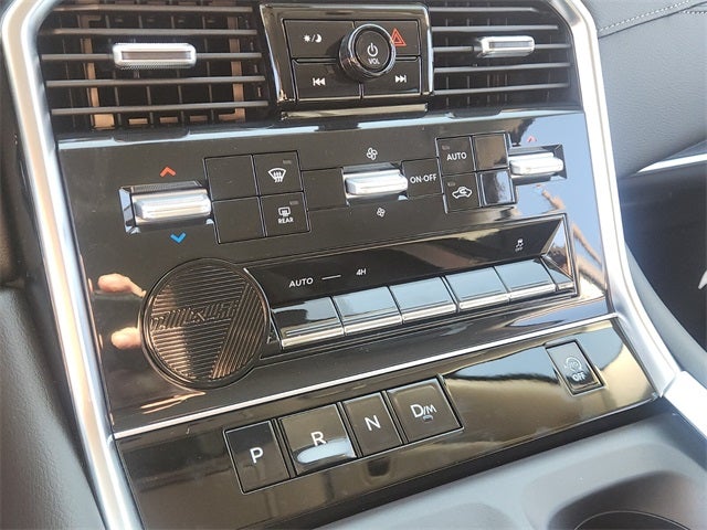 2026 Nissan Armada SV