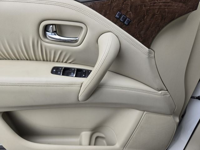 2017 INFINITI QX80 Base