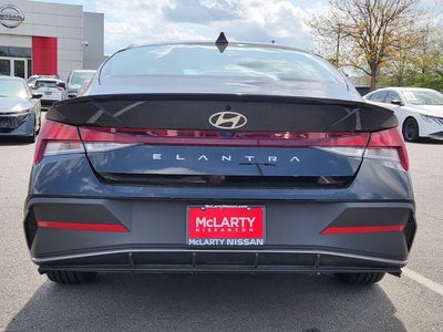 2025 Hyundai Elantra SEL Sport