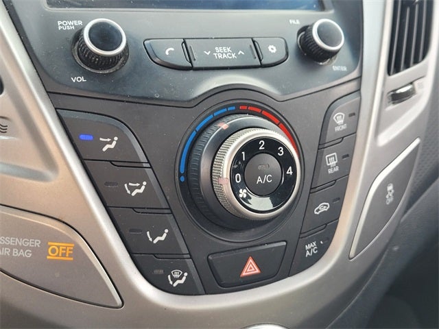 2017 Hyundai Veloster Base