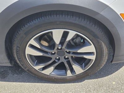 2019 Buick Regal TourX Essence