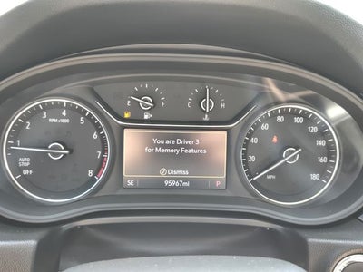 2019 Buick Regal TourX Essence