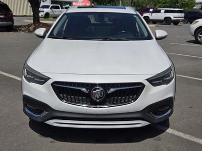 2019 Buick Regal TourX Essence