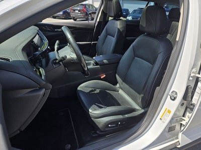 2019 Buick Regal TourX Essence