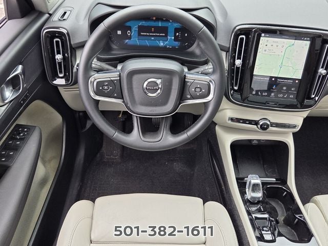 2024 Volvo XC40 B5 Plus Dark Theme