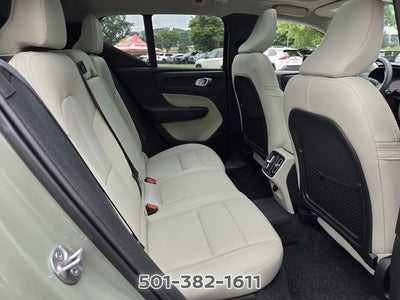 2024 Volvo XC40 B5 Plus Dark Theme