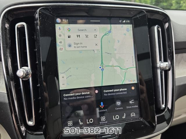 2024 Volvo XC40 B5 Plus Dark Theme