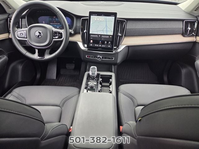 2025 Volvo XC90 B5 Plus 2025.5