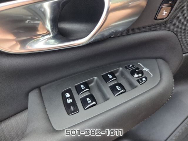2025 Volvo XC90 B5 Plus 2025.5