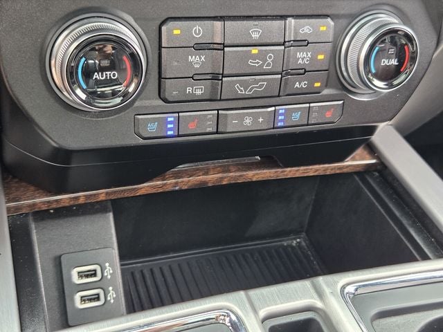 2017 Ford F-150 Platinum