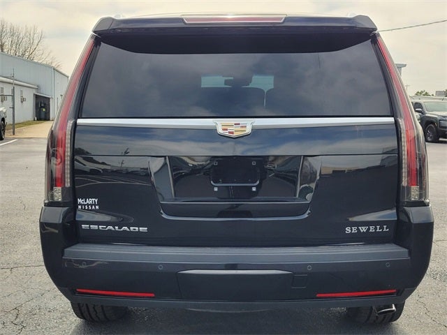 2016 Cadillac Escalade Platinum Edition
