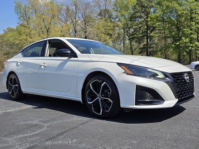 2023 Nissan Altima 2.5 SR