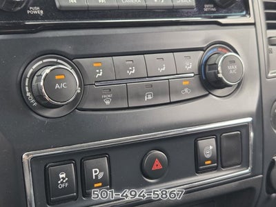 2023 Nissan Titan SV
