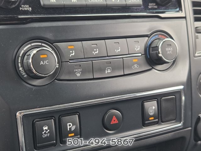 2023 Nissan Titan SV