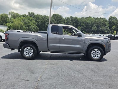 2024 Nissan Frontier SV