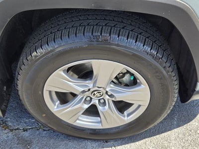 2022 Toyota RAV4 XLE