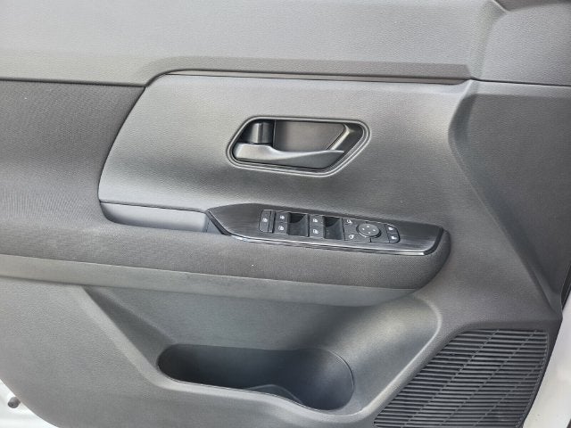 2027 Nissan Kicks S
