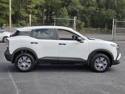 2027 Nissan Kicks S