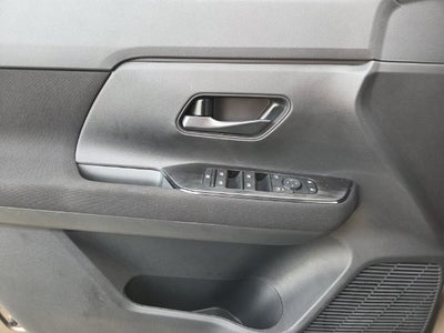 2027 Nissan Kicks S