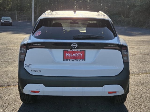 2027 Nissan Kicks SV