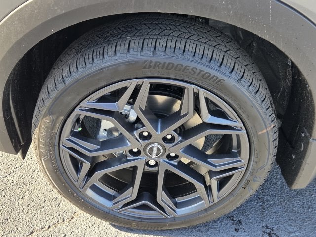 2027 Nissan Kicks SR