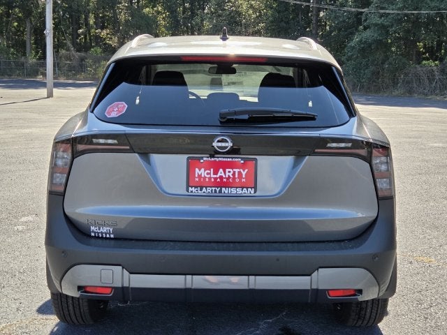 2027 Nissan Kicks SR