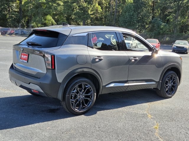 2027 Nissan Kicks SR