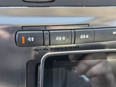 2009 Hummer H3T Base