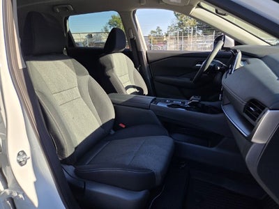2027 Nissan Rogue SV