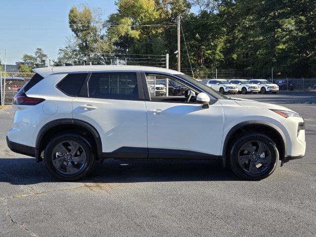 2027 Nissan Rogue SV