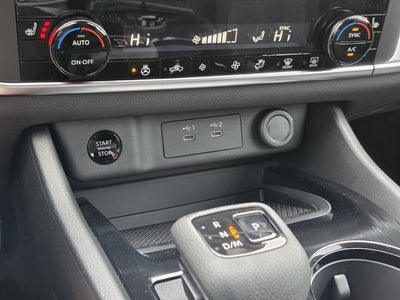 2026 Nissan Rogue SV