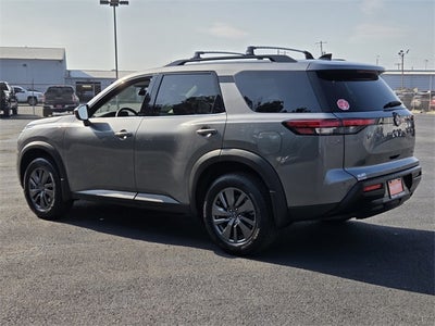 2026 Nissan Pathfinder SV