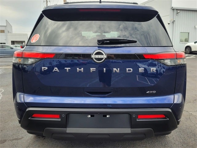 2026 Nissan Pathfinder SV