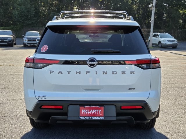 2026 Nissan Pathfinder SV